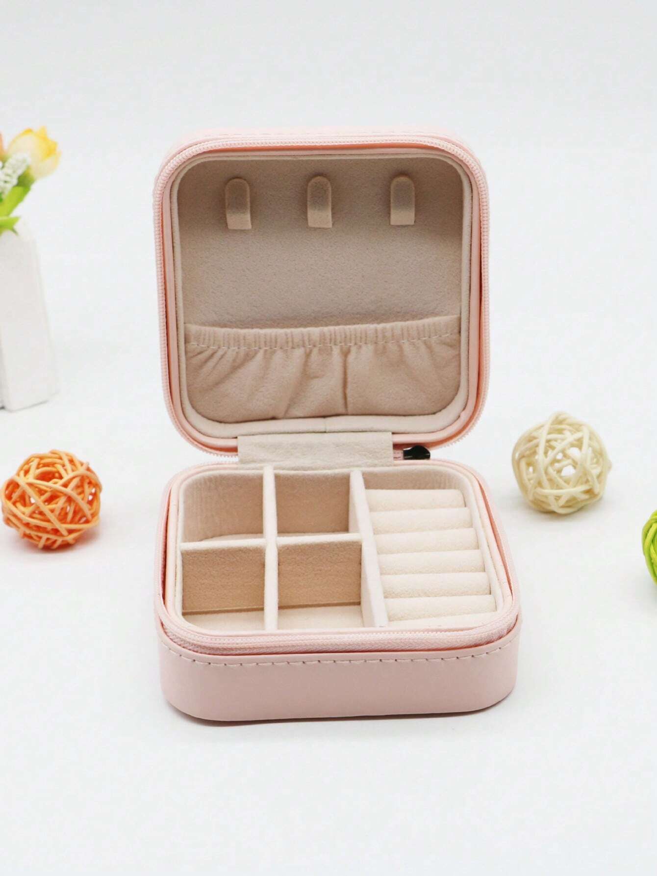 Jewellery Storage Box leather Jewelry Stand Earrings Ring Box Cosmetics Beauty Container Organizer (random color)Made in China - Image 4