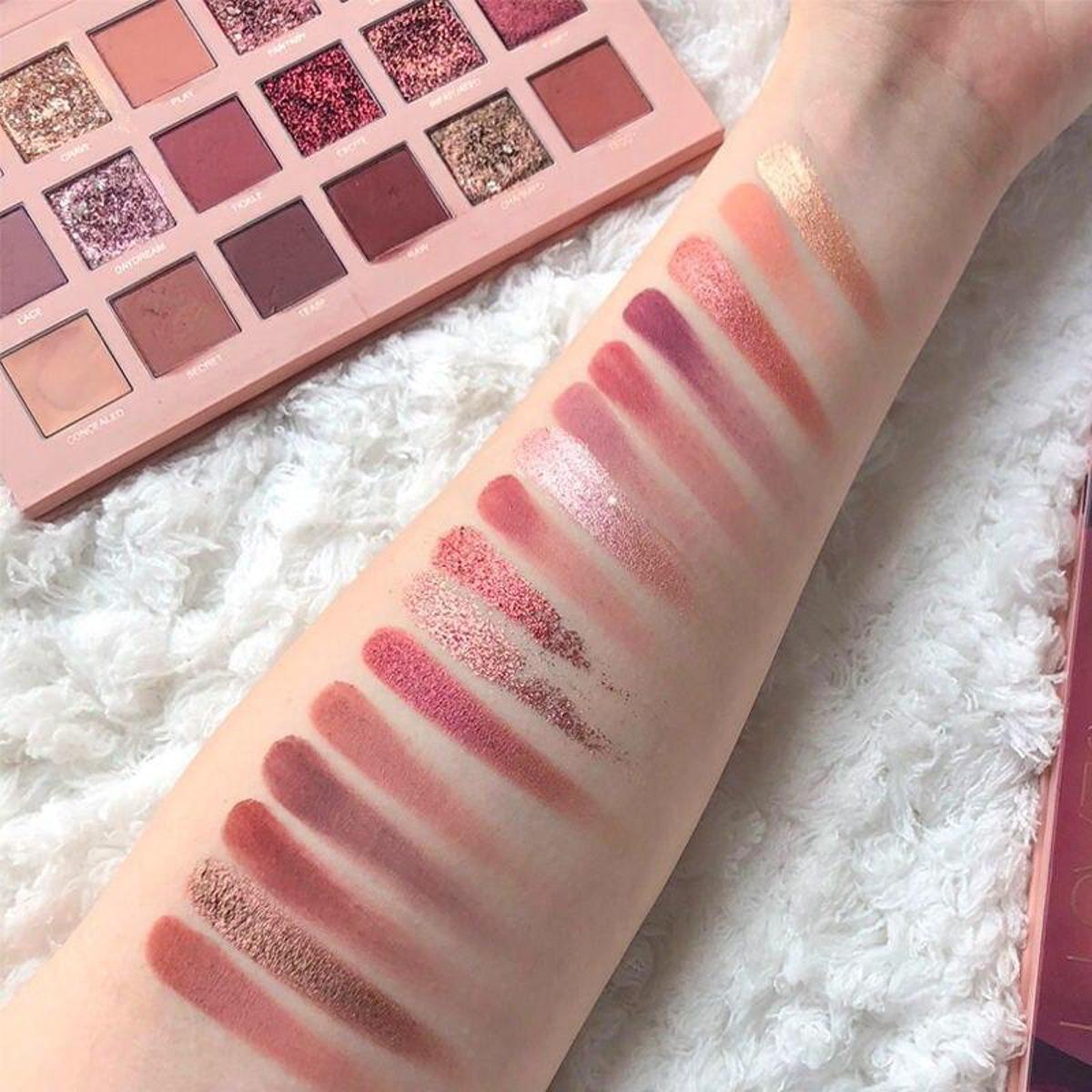 18 Shade glittery - Matte NUDE Eyeshadow Palette - Image 4