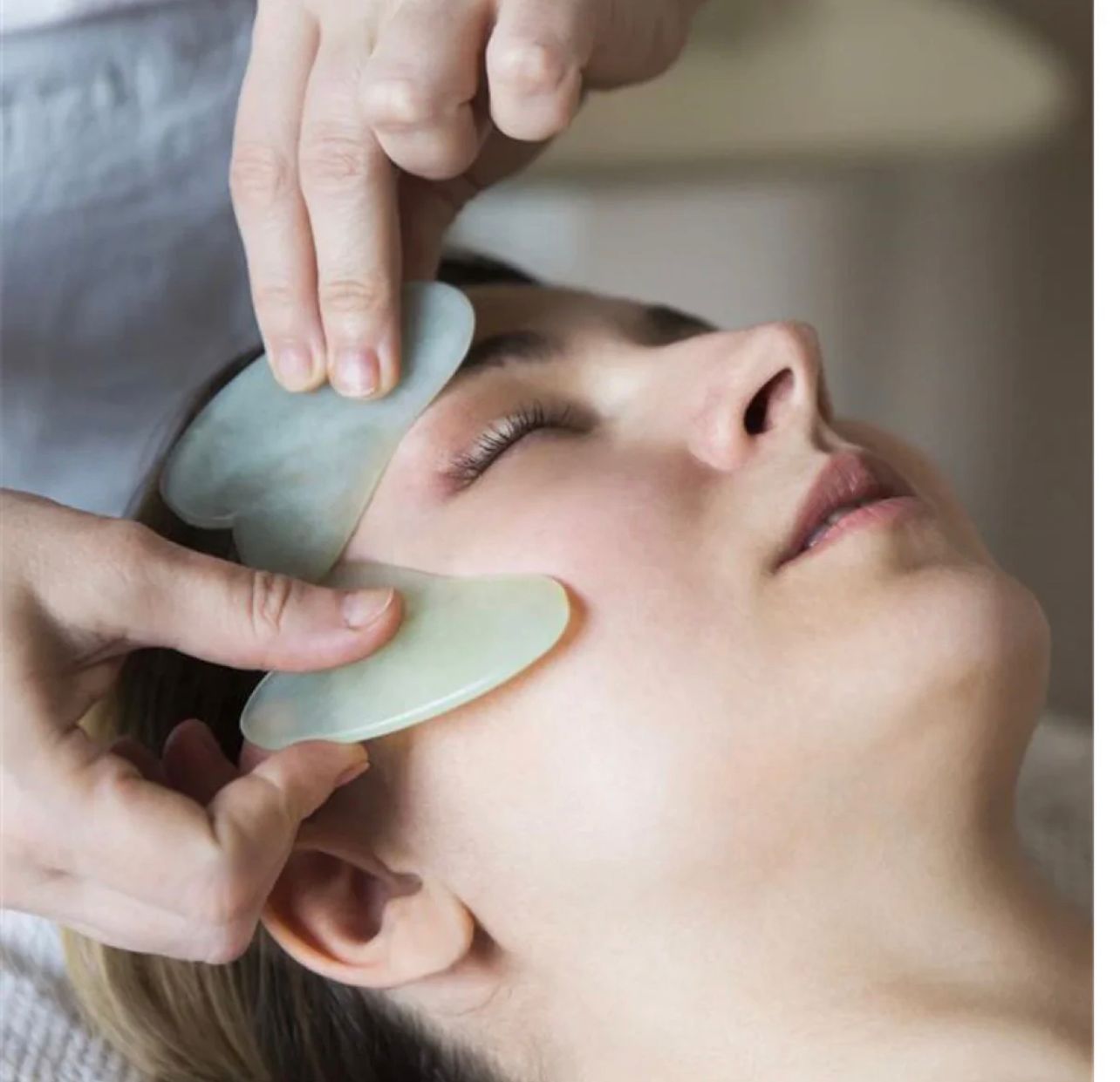 Flawless Jade Roller With Stone (Marble) - Image 4
