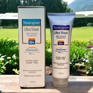 Neutrogena Ultra Sheer Sunblock - High Protection Lightweight Face Body Skincare Formula Non Greasy Clean Feel Daily Sunscreen Lotion - 118ML