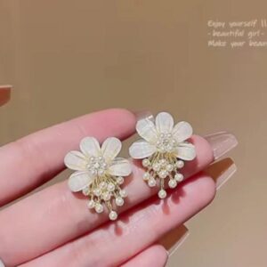 ZJX-162 Flower Pearl Korean Earrings – Elegant Design, Stylish Fashion Accessory for Women