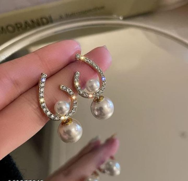Elegant Zircon Pearl Stone Earrings Material Alloy for girls - Image 2
