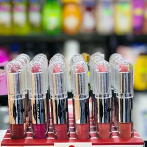 Highly Pigmented, Soft And Smooth Texture Matt - 2 in 1 Lipstick + Lipgloss (Random color)