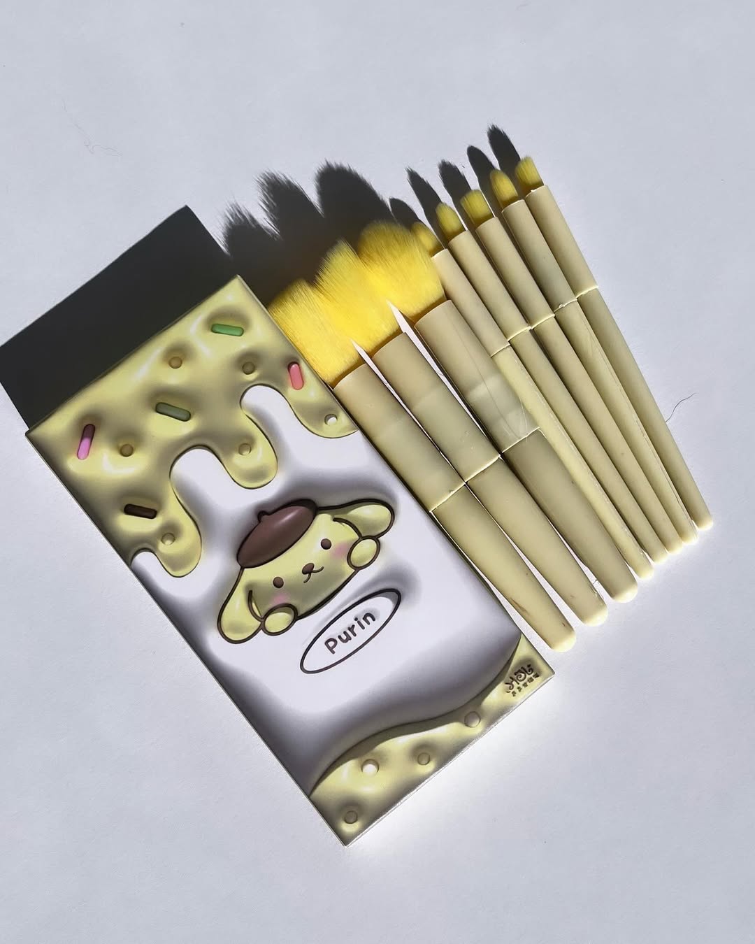 8 Pcs Makeup Brush Set In Velvet Bag Makeup Concealer Brush, Blush Powder Brush - Image 2