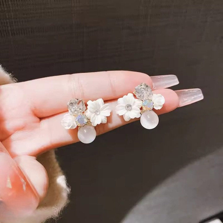 Flower Crystal Korean Earrings – Elegant Women’s Fashion Jewelry in Multiple Colors (Black, Blue, Red, Yellow, Green, Sky Blue, Purple, Light Pink, Dark Pink (AXT-104) - Image 3