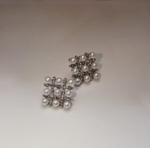 Pearl Square Korean Earrings – Elegant Women’s Fashion Jewelry in Silver and Golden Colors PJT-106
