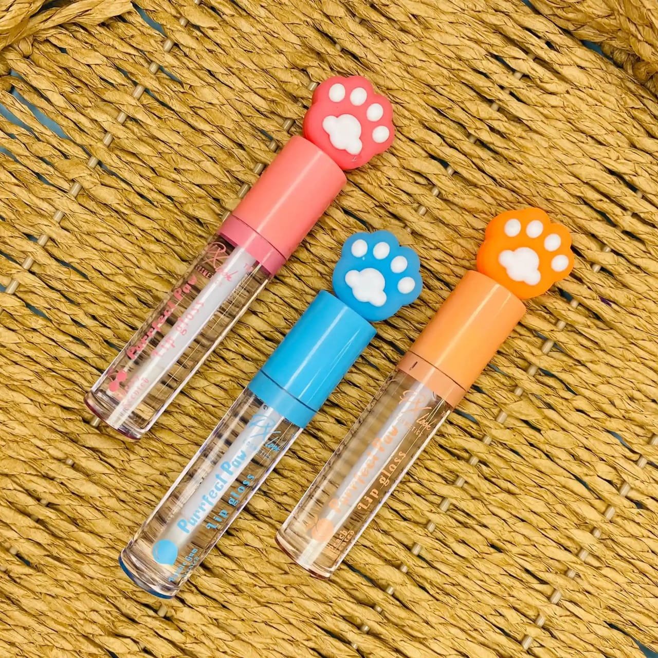 Cute Multipurpose Glitter Lip Gloss + Eyeshadow, Pack of 6 – Glossy Finish, High Pigmented, Multicolor - Image 4