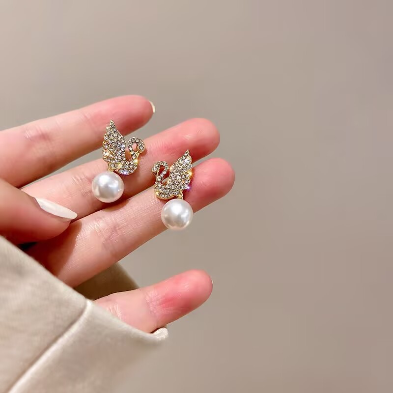 ZJE-911 Swan Pearl Earrings – Elegant Korean Style Jewellery , Stylish Accessory for Women - Image 3
