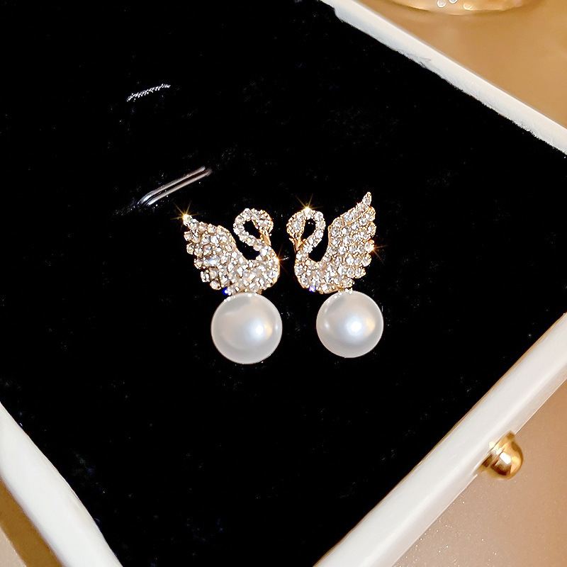 ZJE-911 Swan Pearl Earrings – Elegant Korean Style Jewellery , Stylish Accessory for Women - Image 5