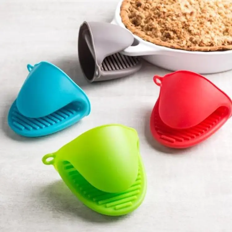 Silicone Heat Resistant Gloves Clips Insulation Non Stick Anti-slip Pot Bowel Holder Clip Cooking Baking Oven Mitts - Pair (Random Color) - Image 2