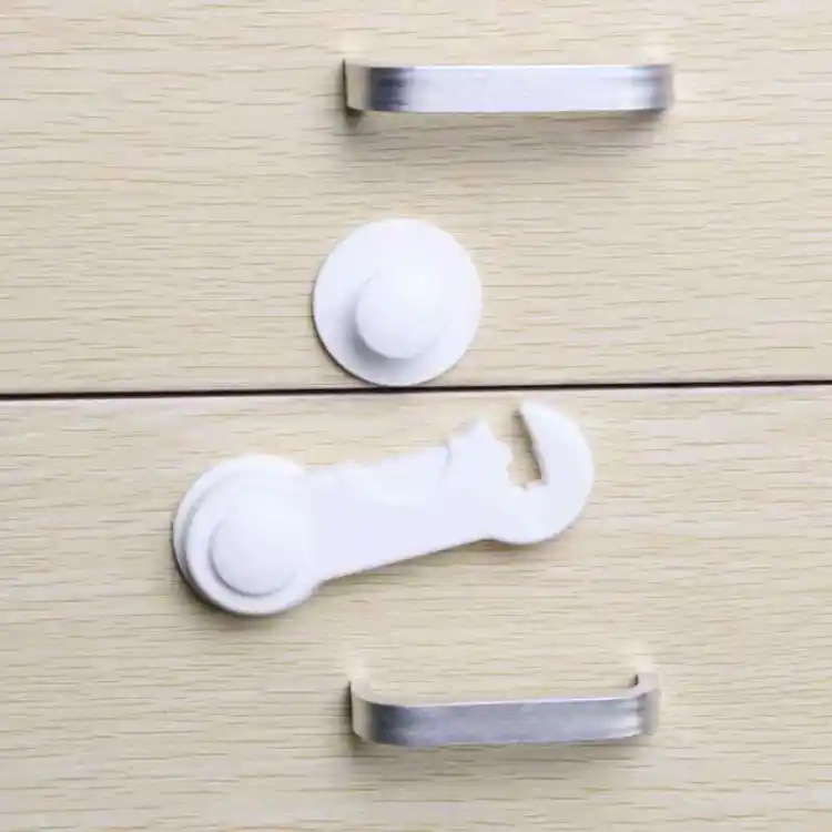 New 1pc Cabinet Door Drawers Refrigerator Locks Protection from Children Baby Safety Plastic Security Lock(random color) - Image 3